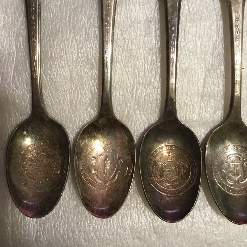 Lot of 13 International Silver Bicentennial US States Souvenir Spoons - Picture 9 of 16